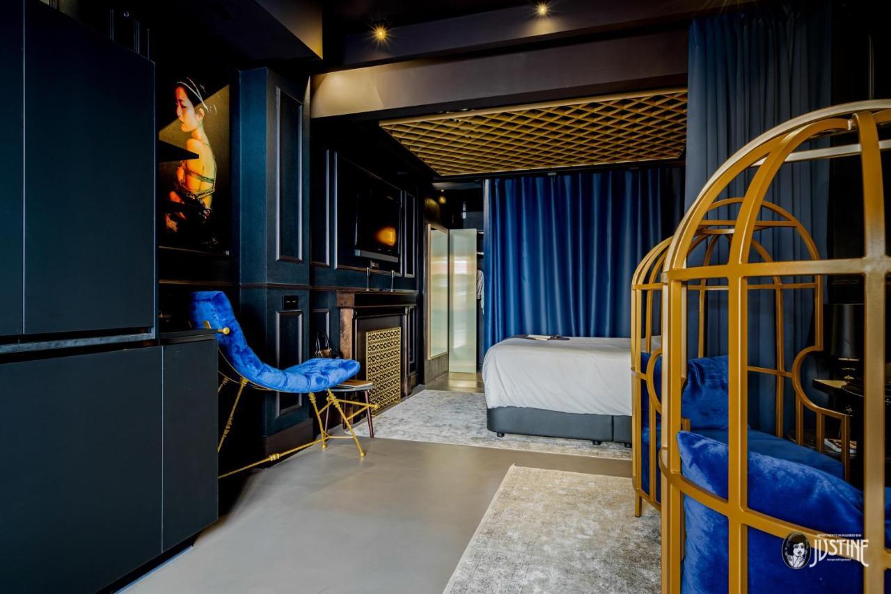 Suite Shibari By Justine Apartments Sobria Elegante Y Pecaminosa Apartamento Turistico En Madrid Rio Esterno foto